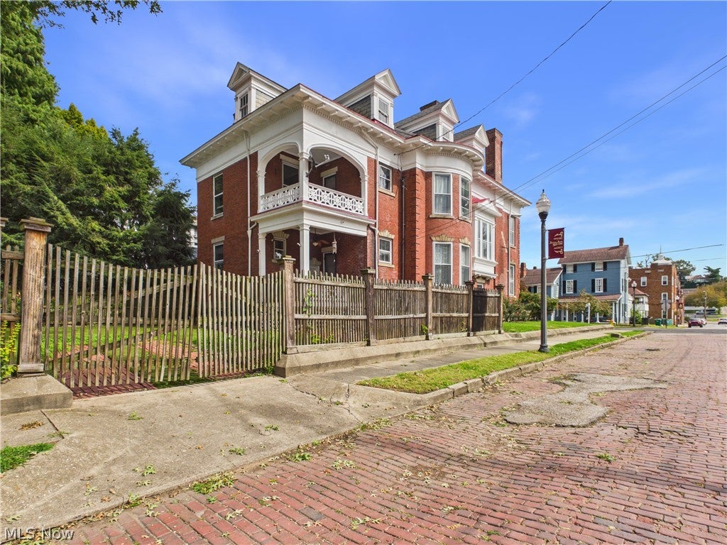 1103 Juliana Street