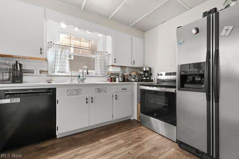 Tiny photo for 2616 Ridgewood Avenue, Alliance, OH 44601 (MLS # 5202373)