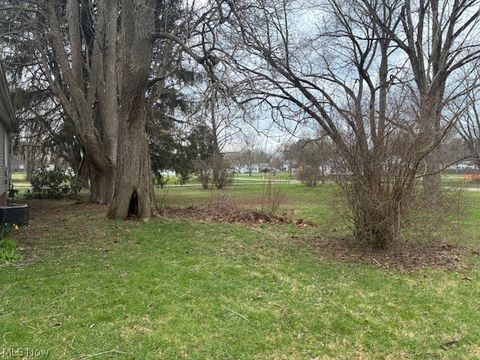 Tiny photo for 792 Allison Avenue NW, Warren, OH 44483 (MLS # 5198025)