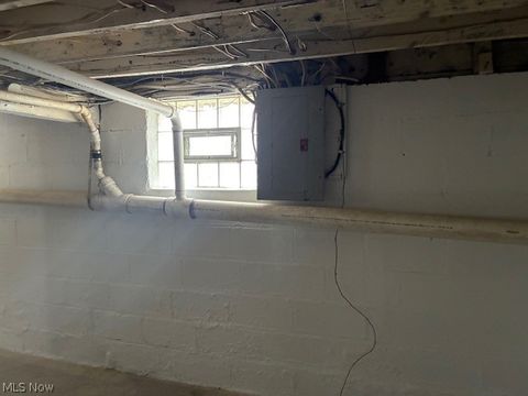 Tiny photo for 792 Allison Avenue NW, Warren, OH 44483 (MLS # 5198025)