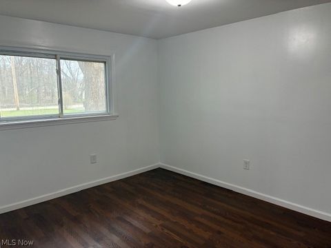 Tiny photo for 792 Allison Avenue NW, Warren, OH 44483 (MLS # 5198025)