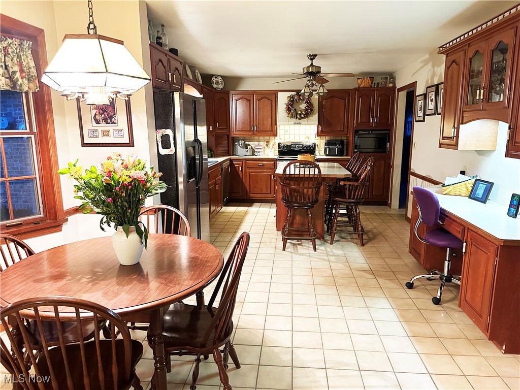 3629 Hummingbird Hill Drive, Poland, Ohio image 13