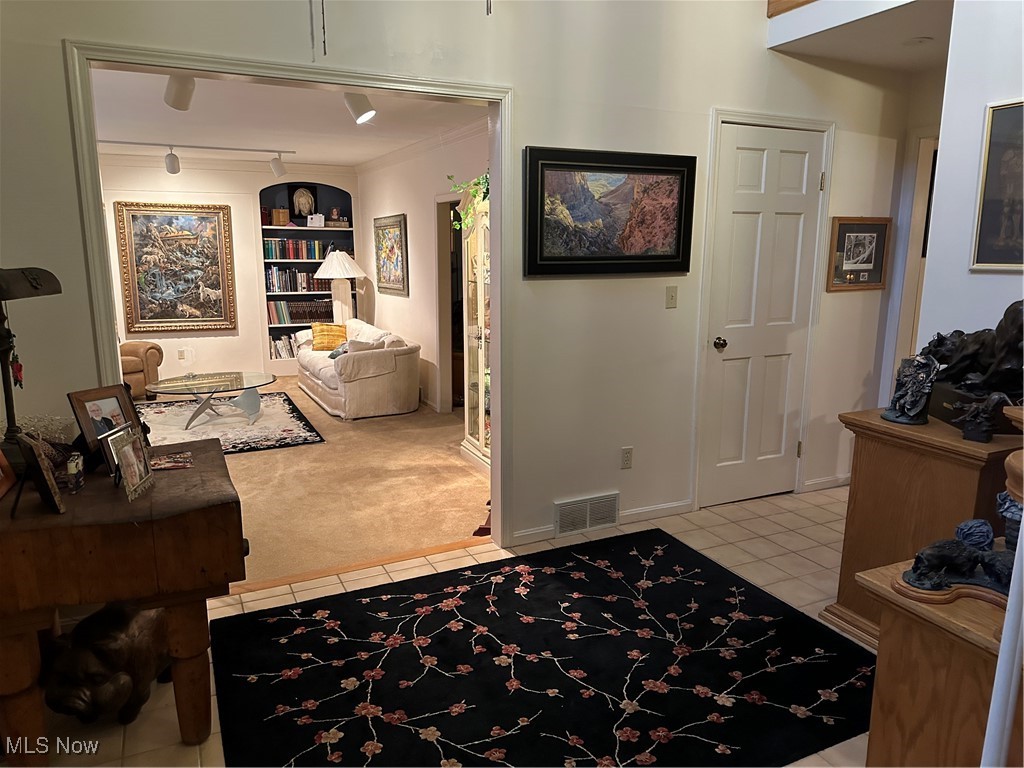 3629 Hummingbird Hill Drive, Poland, Ohio image 8