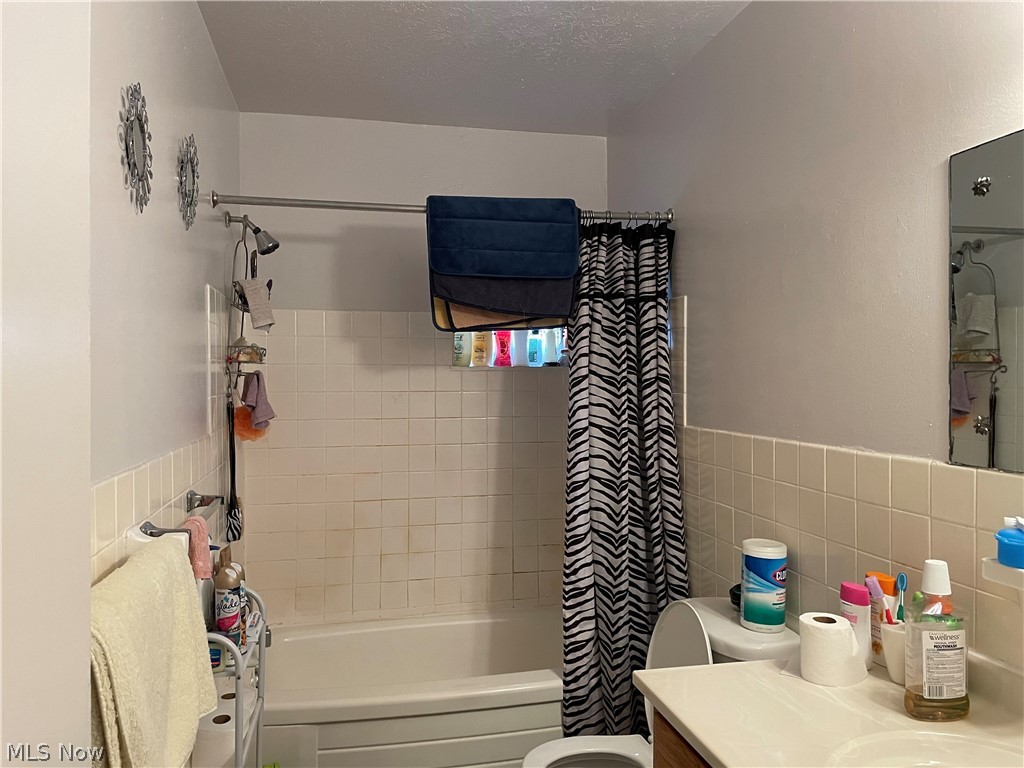 Banbury Village Condo - Residential