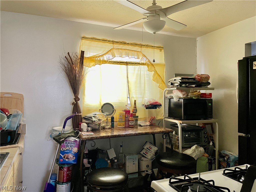 Banbury Village Condo - Residential