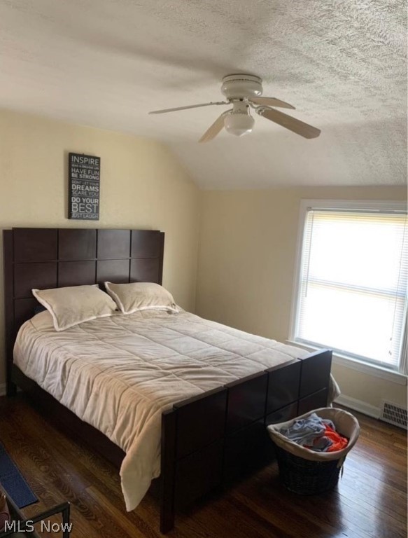 S H Kleinman Realty Cos Shake - Residential