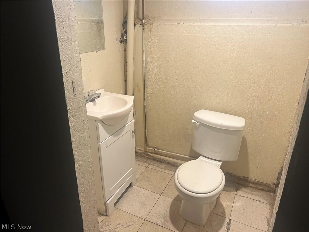 S H Kleinman Realty Cos Shake - Residential