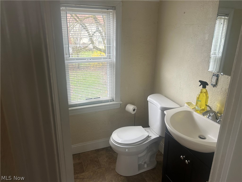 S H Kleinman Realty Cos Shake - Residential