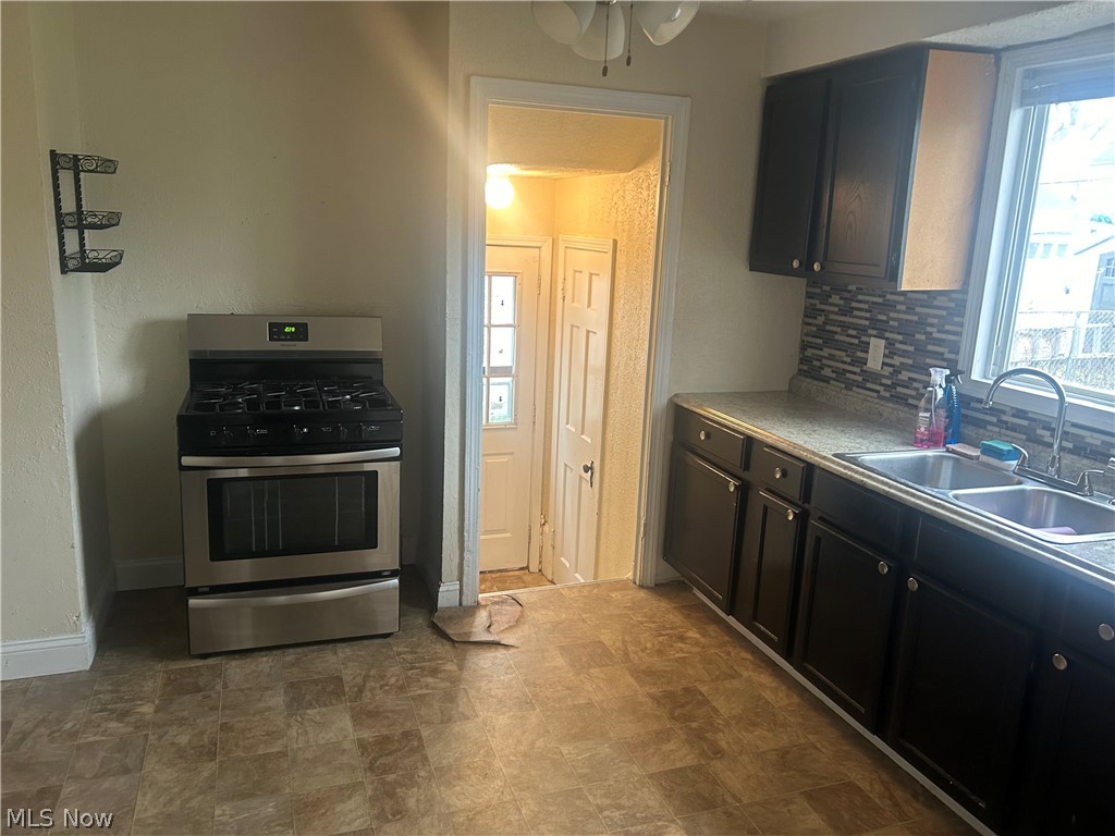 S H Kleinman Realty Cos Shake - Residential