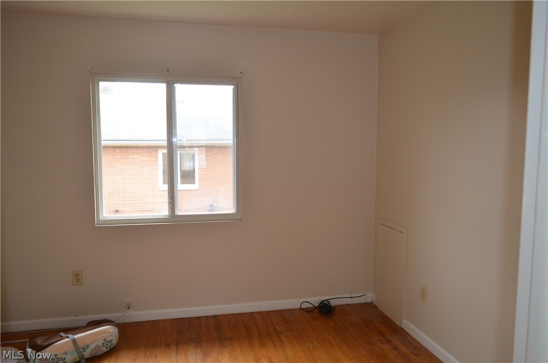 Banbury Village Condo - Residential