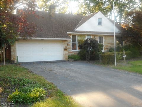 1864 Glen Oval, Richmond Heights, OH 44143 - #: 5153312