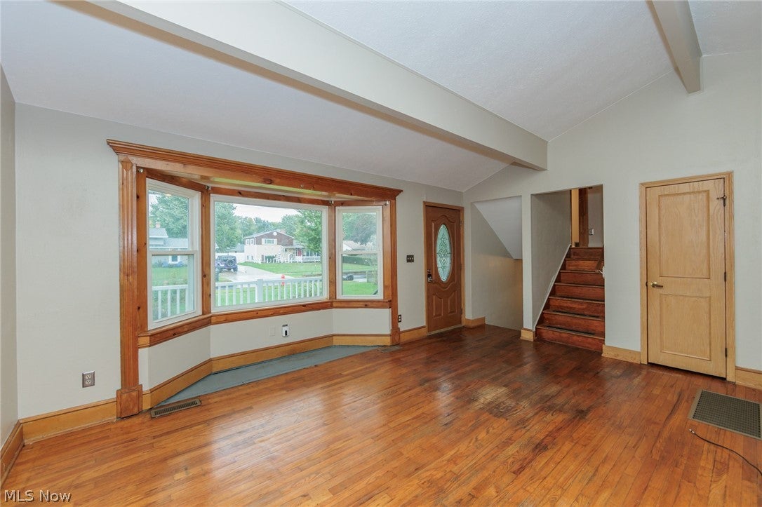916 West Drive