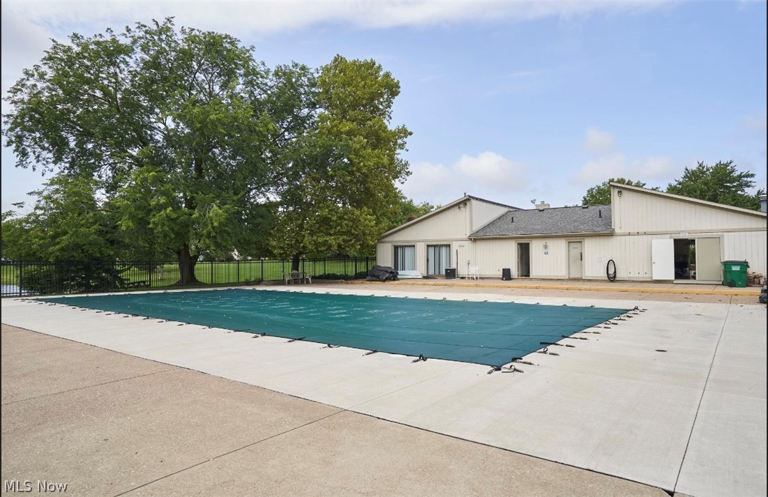 Lockwood Rdg Condo Ph 13 - Residential