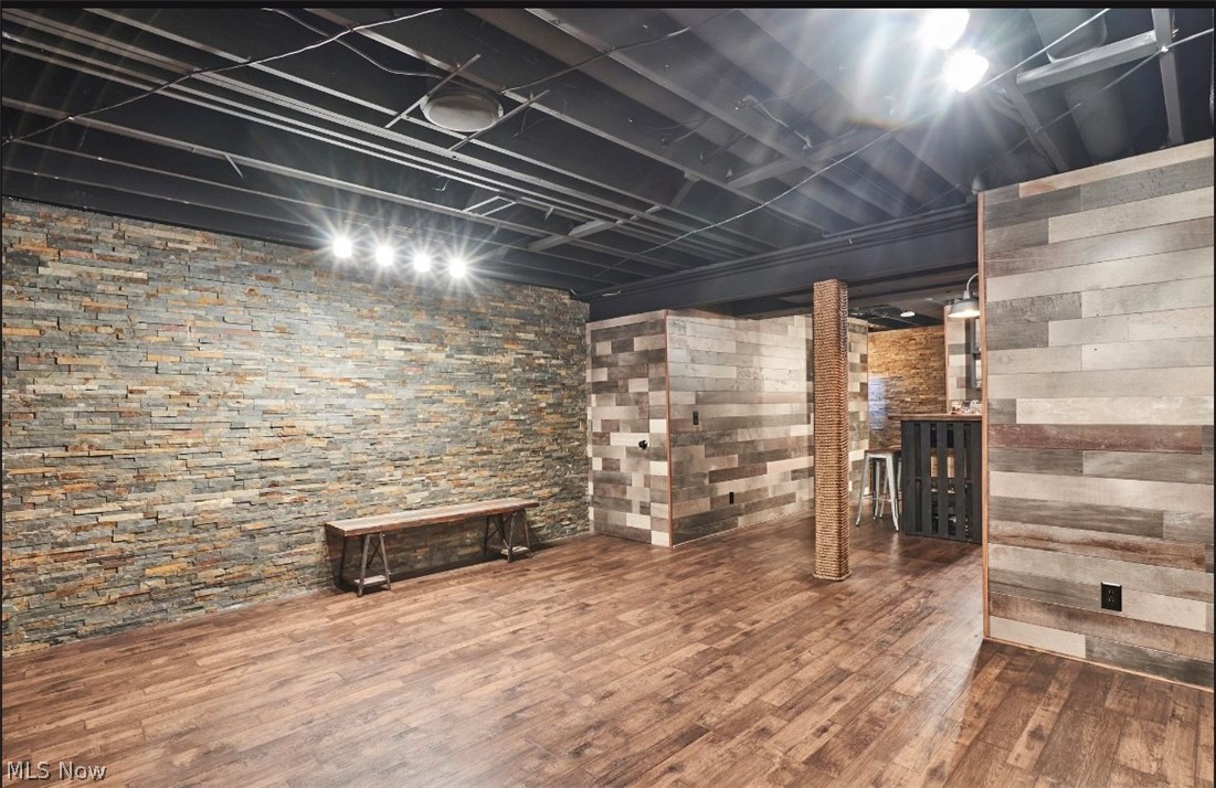 Lockwood Rdg Condo Ph 13 - Residential