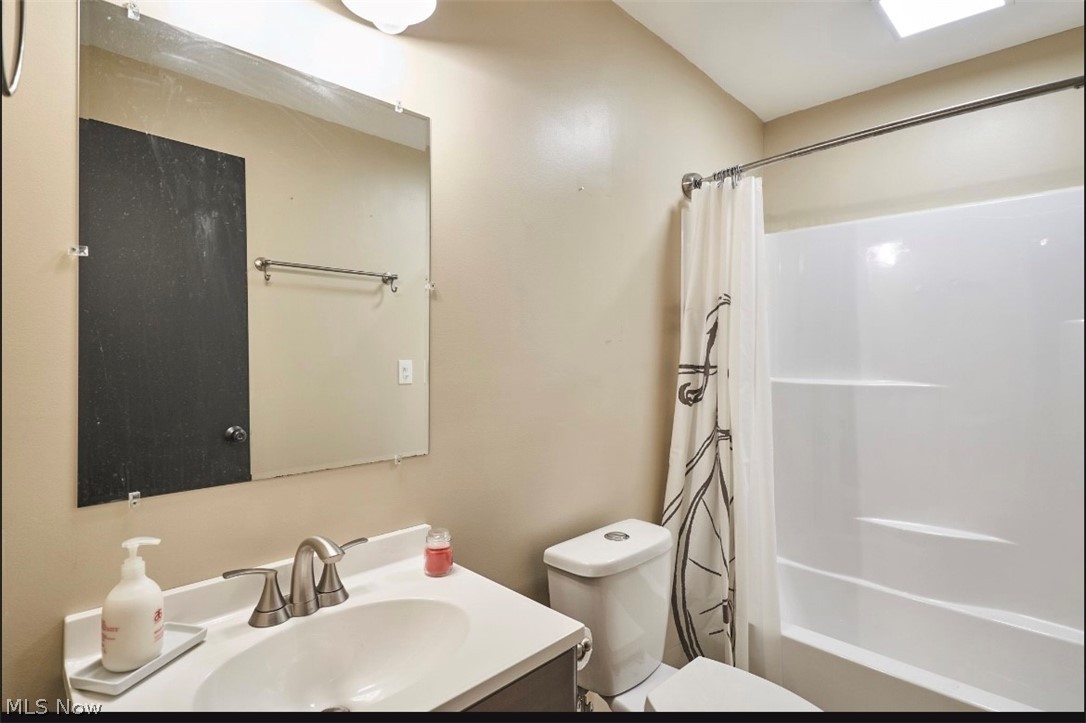 Lockwood Rdg Condo Ph 13 - Residential