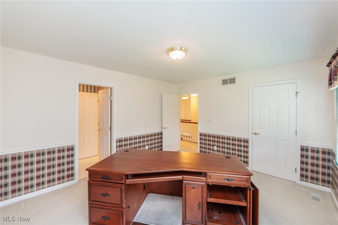 3801 Silvercrest Drive, Stow, Ohio image 30