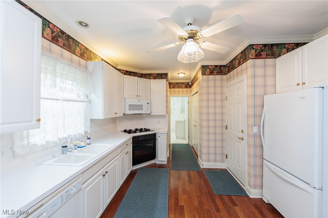 3801 Silvercrest Drive, Stow, Ohio image 17