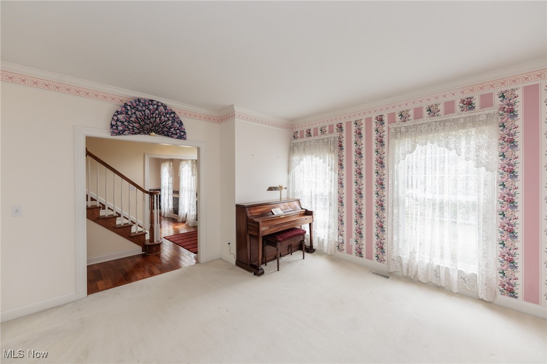 3801 Silvercrest Drive, Stow, Ohio image 4