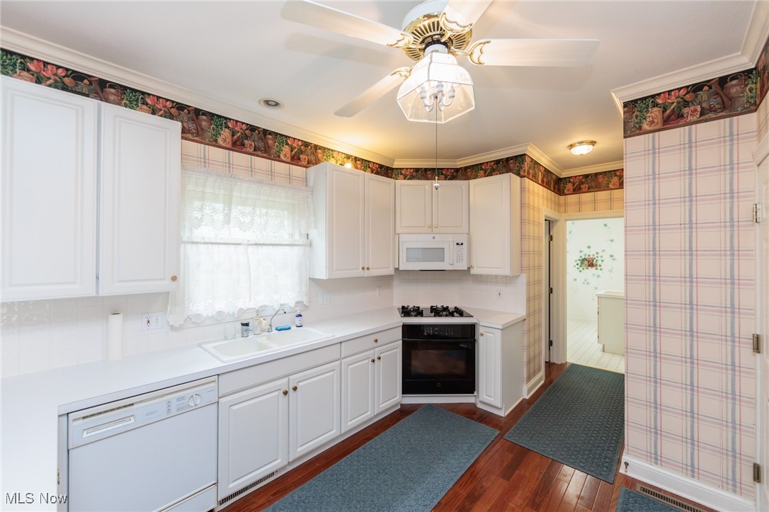 3801 Silvercrest Drive, Stow, Ohio image 13