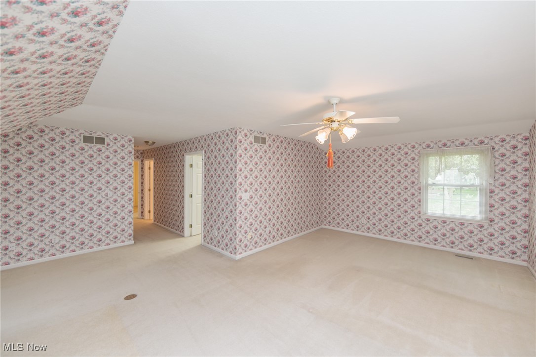 3801 Silvercrest Drive, Stow, Ohio image 25