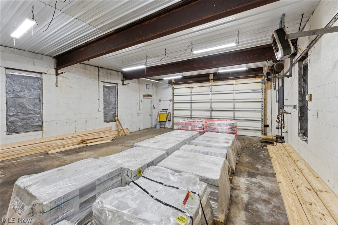 Village/Greentown - Commercial Sale