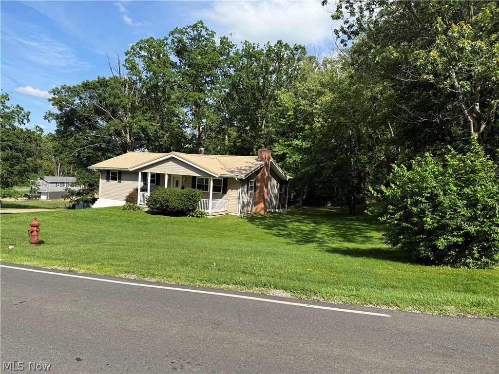 Photo of 2160 Potts Lane, Zanesville, OH 43701 (MLS # 5212980)