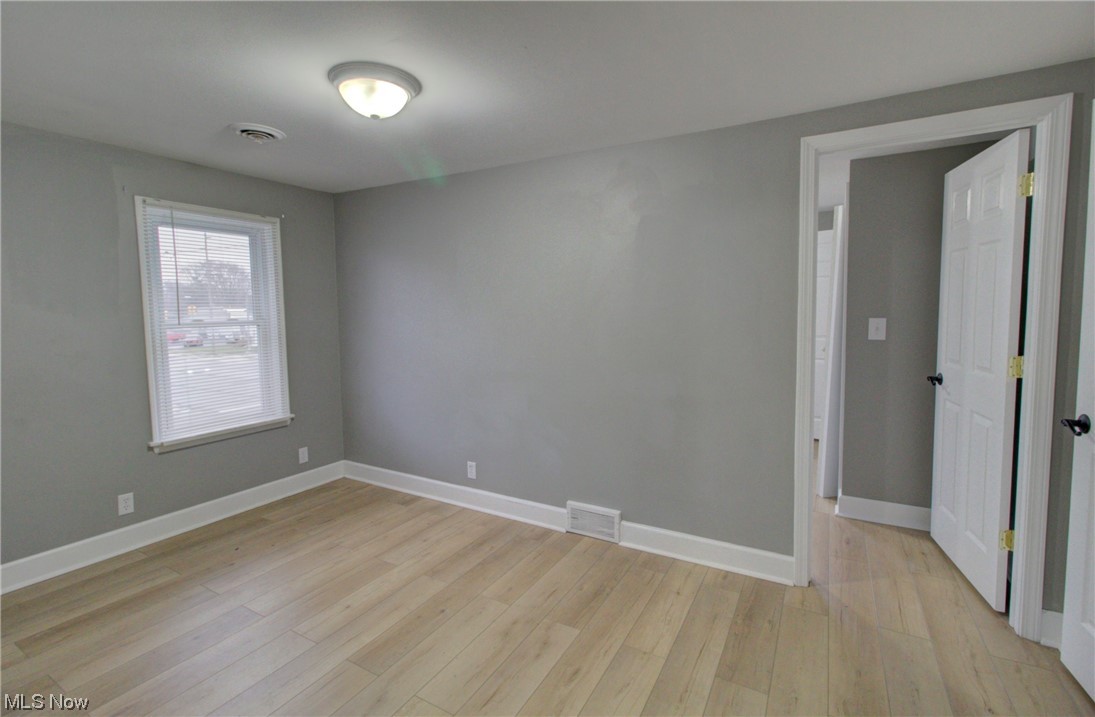 Clyde - Commercial Sale