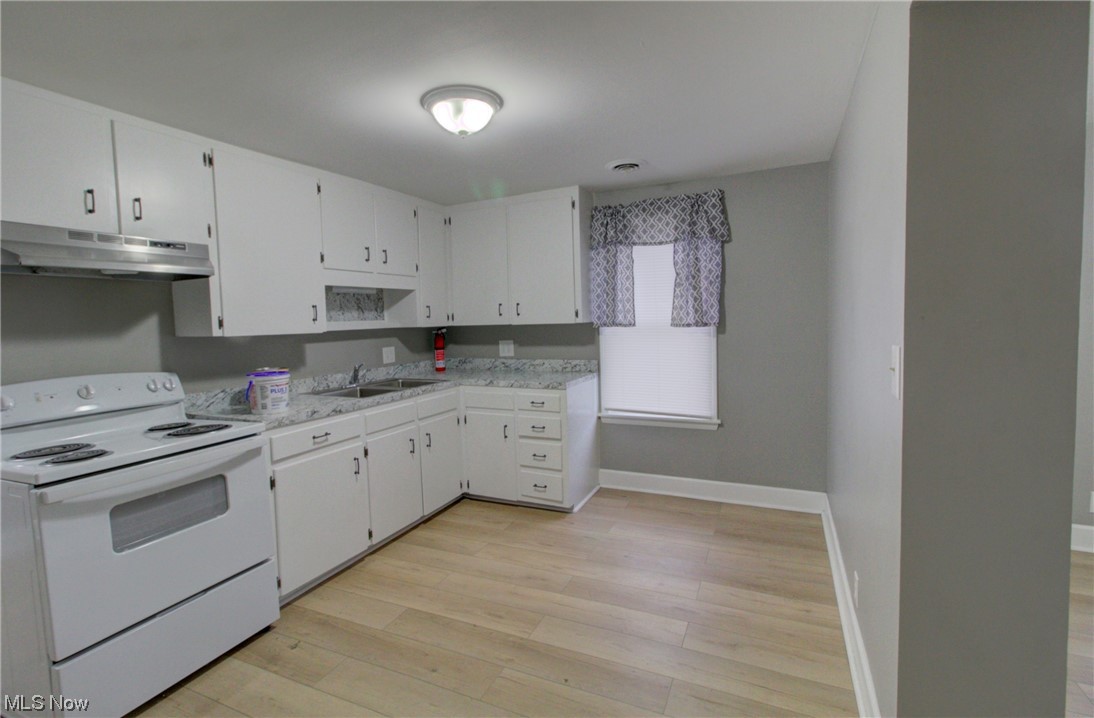 Clyde - Commercial Sale