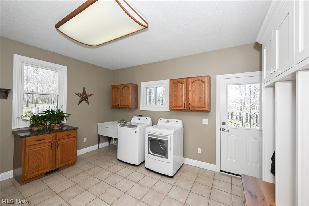 Country Lakes - Residential