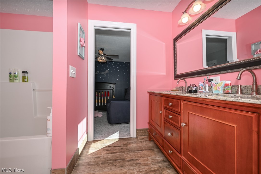 Country Lakes - Residential