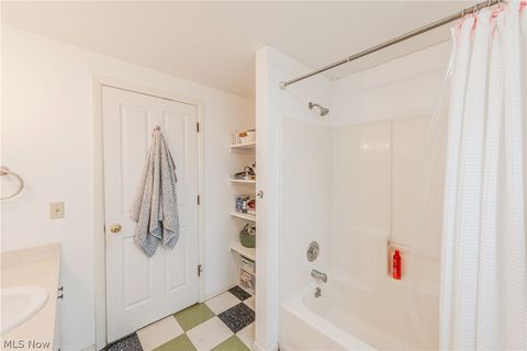 Tiny photo for 27 Union Street, Oberlin, OH 44074 (MLS # 5188805)