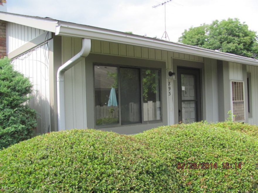 Two bedroom, 1 bath condo in need of some repairs.  Close to I-77 but tucked away in Copley Villages with pool,
playground, clubhouse and a lake.  Sells "as-is". Per HOA rules no unit may be leased, let, or rented, whether for monetary compensation or no, by a Unit owner to others for business speculative investment or any other purpose. The purpose of this restriction is to create a community of resident owners.  Units must be owner occupied.