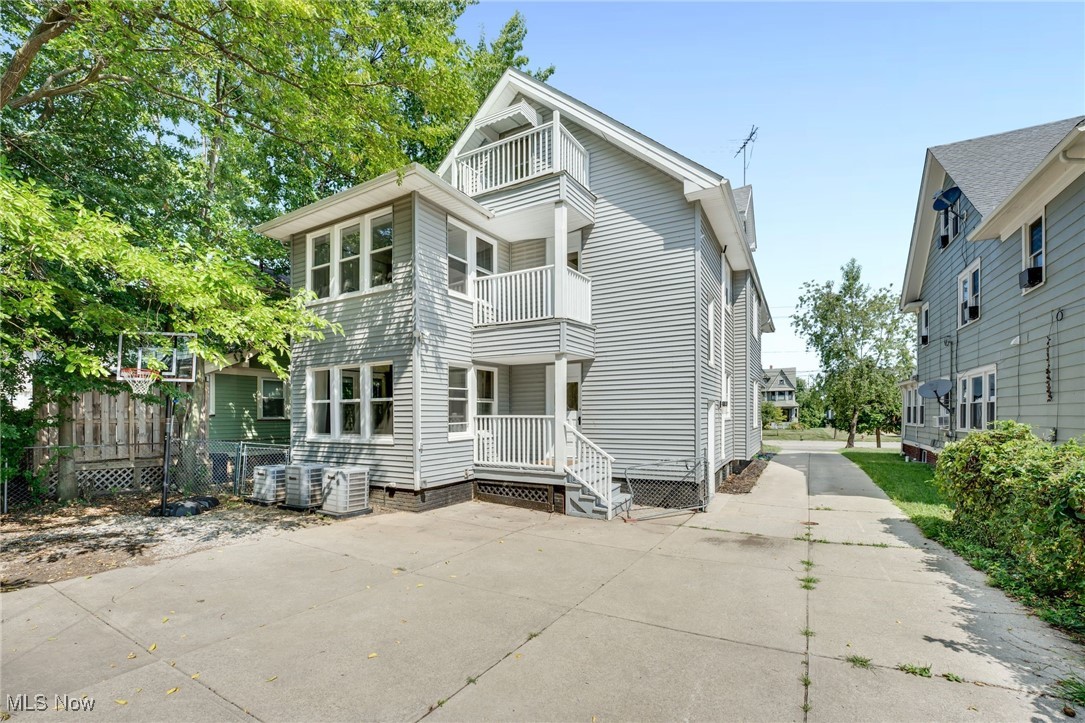 West Lake Park - Residential Income