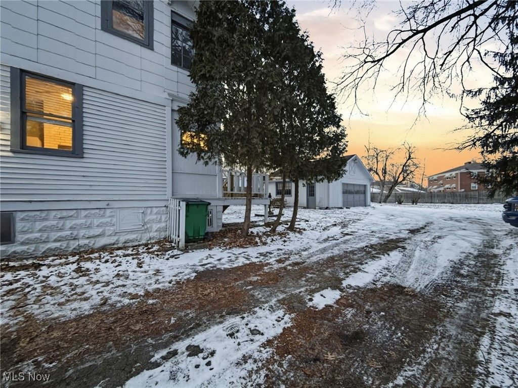 Photo of 322 Shields Road, Youngstown, OH 44512 (MLS # 5182251)