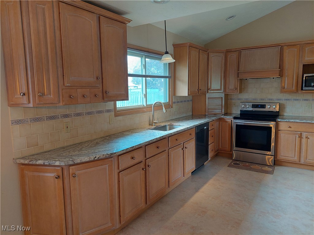 5523 Ralston Drive, Parma, Ohio image 6