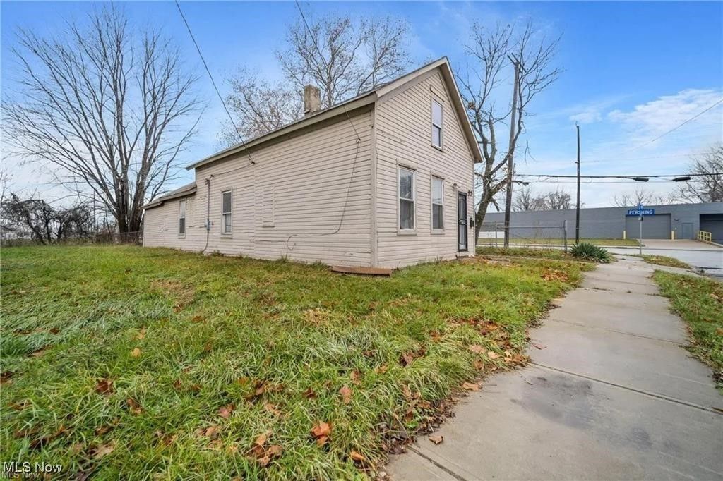 Photo of 3220 E 48th Street, Cleveland, OH 44127 (MLS # 5180511)