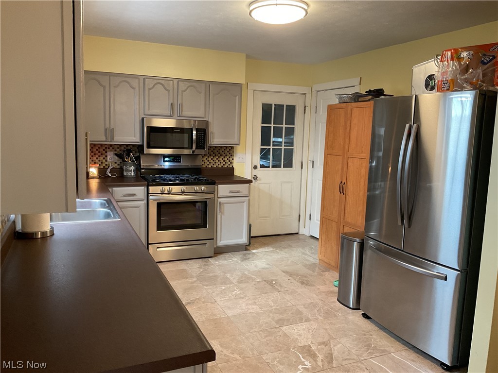 Par Metta Crest - Residential