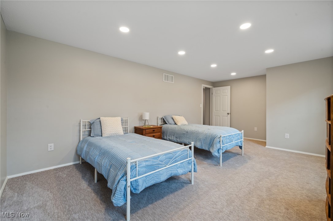 1564 Carriage Hill Drive, Hudson, Ohio image 32