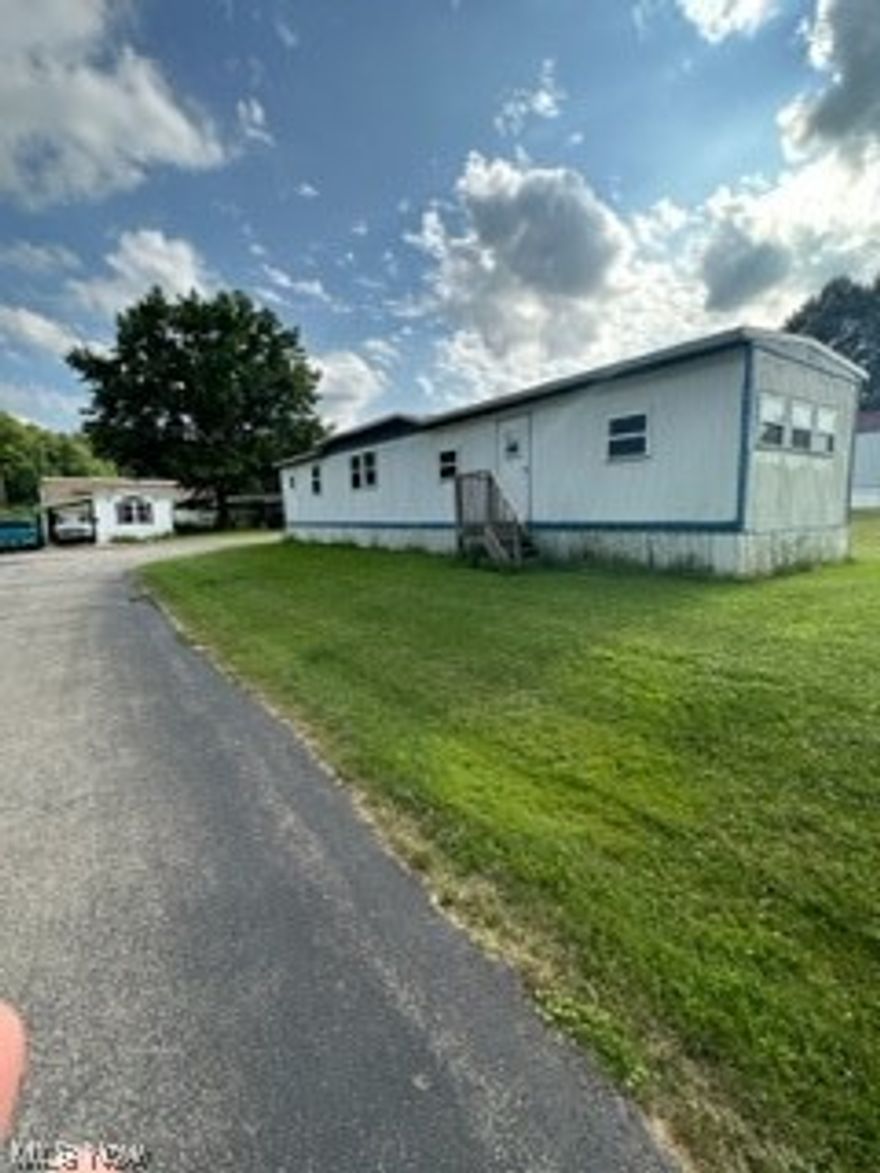 This Parkwood mobile home is nestled in the comfort of Guilford Lake Estate Park.  The home features two bedrooms, one full bath and an eat-in-kitchen adjoining the living room.  Updates include a newer roof, flooring throughout and some windows.
Just a short distance is beautiful Guilford Lake where you can enjoy activities that the water has to offer. 
Mobile home is being sold as is. 
Don't wait, call the agent today!