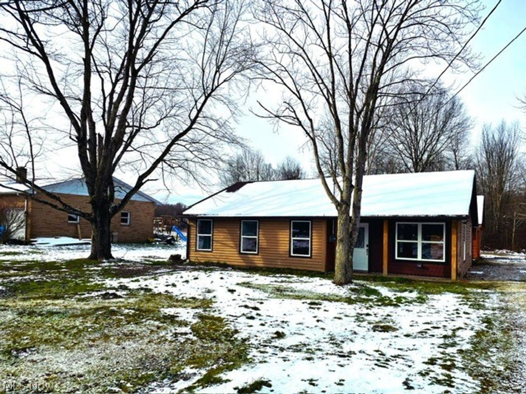 Photo of 5799 N Park Avenue, Warren, OH 44481 (MLS # 5202635)