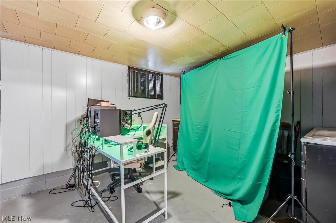 Dennison Manor - Residential