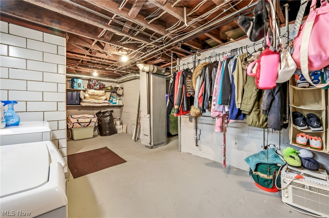 Dennison Manor - Residential