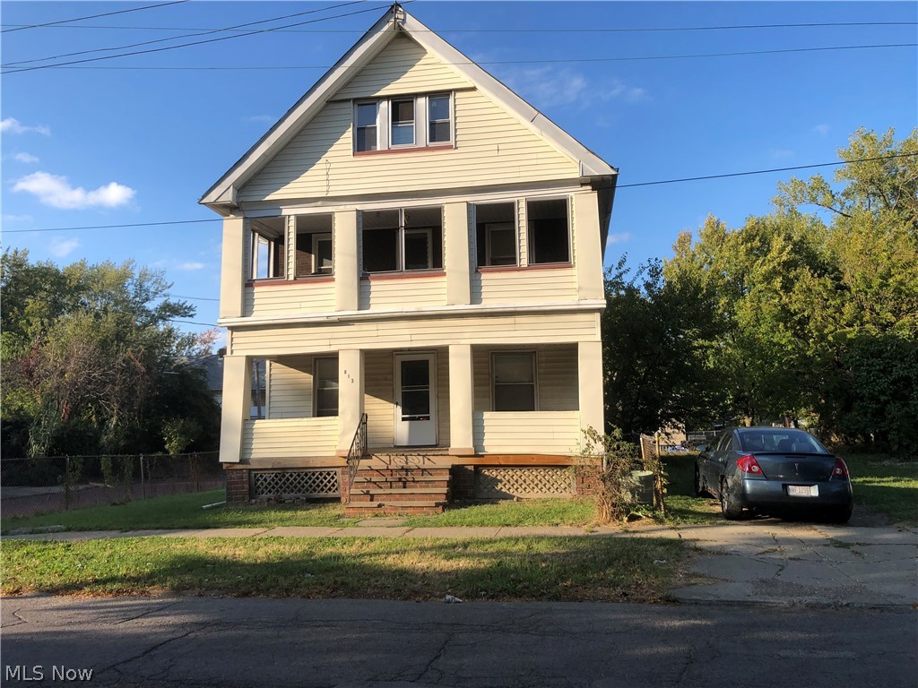 Income producing duplex at $1,300/month. Smart investment with 15% cap rate. Currently very low interest rates available. Rent one unit to pay the mortgage and live in the 2nd. Please do not disturb tenants. Showings can be arranged after agreement of price. Other properties available, call agent for a package deal.