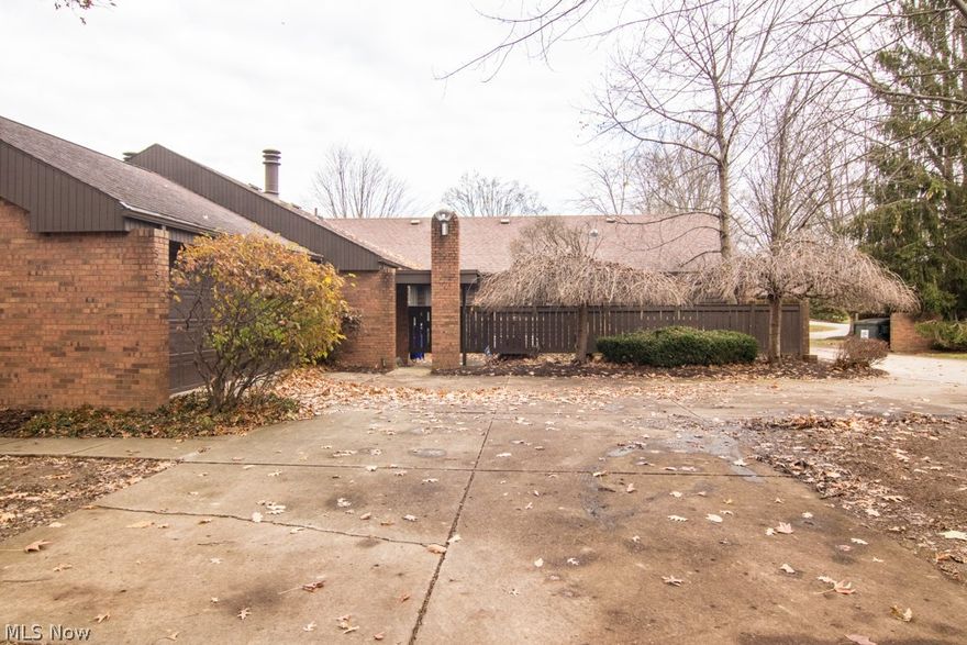 Welcome to 501 Greenbriar Drive in the desirable Springtree Community.  This Condo features 1168 sq. ft. on the Main level with an additional 560 sq. ft. of finished basement which is perfect for a rec room.  There are 2 bedrooms, (both with double closets), 1 1/2 Baths, kitchen with large walk- in pantry, dining room, and a large living room with fireplace.  In addition, there is a private patio, a 1 car garage, community pool, and tennis courts.  Recent upgrades/improvements include the furnace and AC, and Sump Pump.  Don't miss out on this low-maintenance Condo!