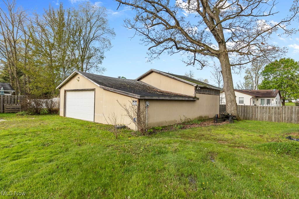 10586 California Street, Aurora, Ohio image 24
