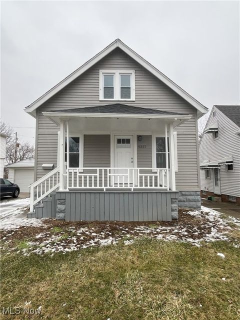 4357 W 52nd Street Cleveland OH 44144