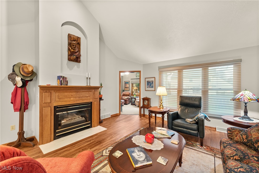 106 Oakley Green Drive, Elyria, Ohio image 12