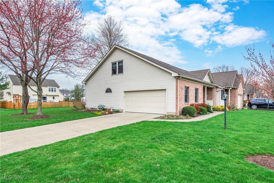 106 Oakley Green Drive, Elyria, Ohio image 36