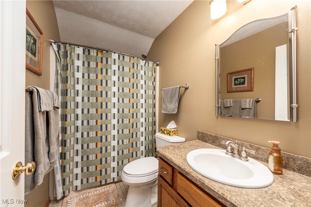 106 Oakley Green Drive, Elyria, Ohio image 25