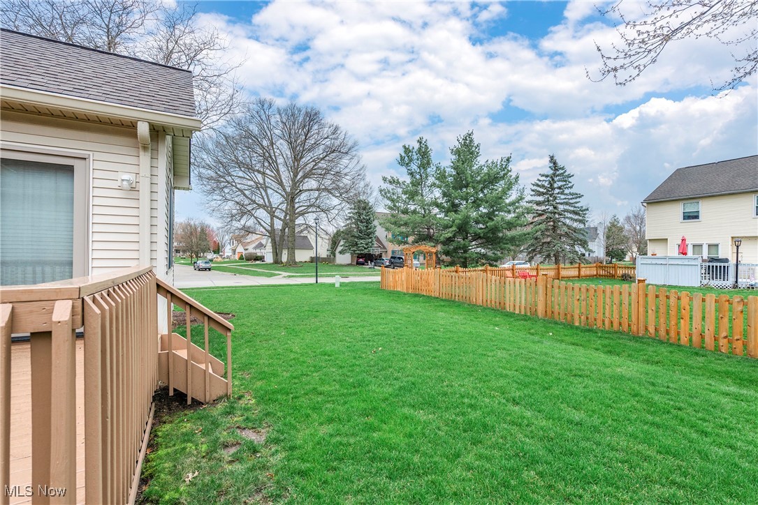 106 Oakley Green Drive, Elyria, Ohio image 33